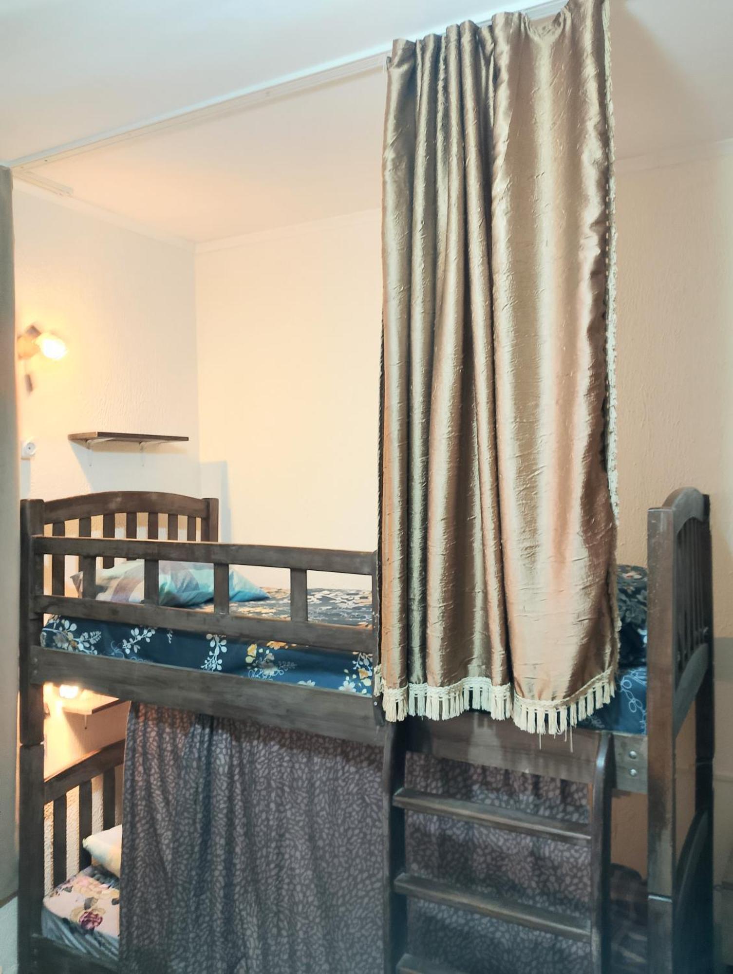 El Hostal Tbilisi Zewnętrze zdjęcie